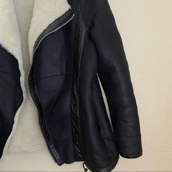 Belstaff Elmington Patent leather-trimmed shearling moto jacket black size 44 - Picture 3 of 16